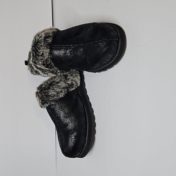 Skechers BOBS Keepsakes Winter Wonder Memory Foam Faux Fur Slip On Slipper Mule - Picture 1 of 9